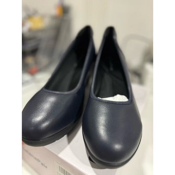 SelenePair Women's Chunky Low Block Heels Work Pumps Ladies Closed Round - Picture 5 of 5